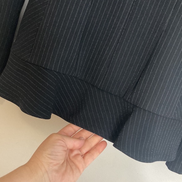 Ross Mayer Skirt Suit Womens 4 Black Pinstripe Blazer Pencil Skirt Ruffle - Picture 7 of 16